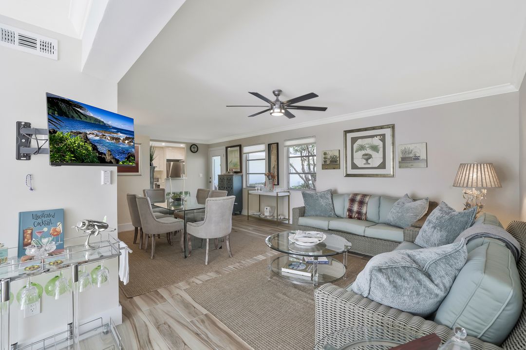 683 12th Ave S #683, Naples, FL 34102