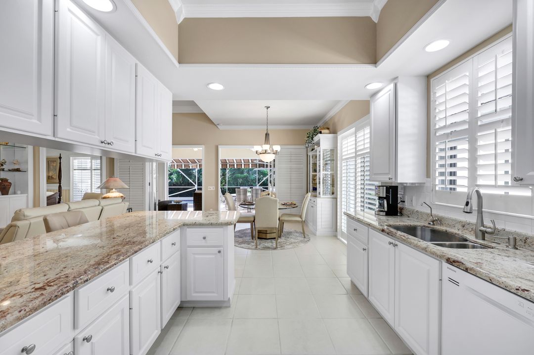 5296 Hawkesbury Way, Naples, FL 34119