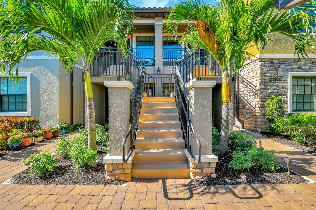 9385 Pocida Ct #202, Naples, FL 34119