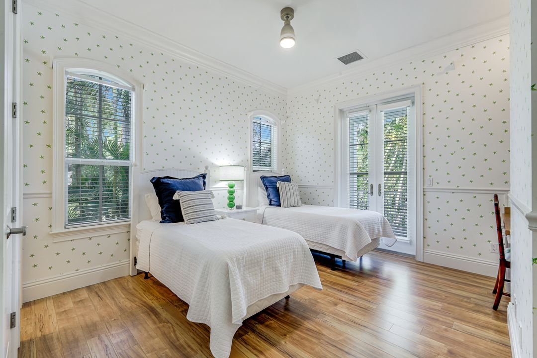 16211 Captiva Dr, Captiva, FL 33924