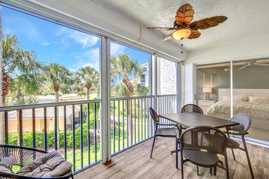 360 Horse Creek Dr #307, Naples, FL 34110