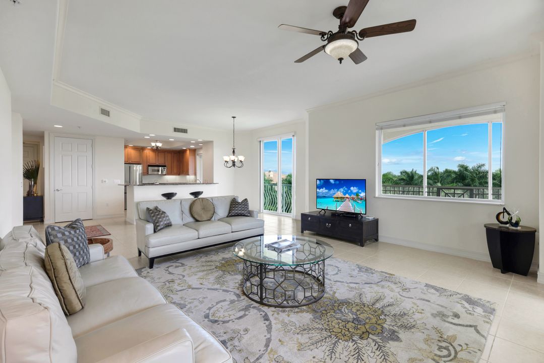 2748 Tiburon Blvd E #C502, Naples, FL 34109