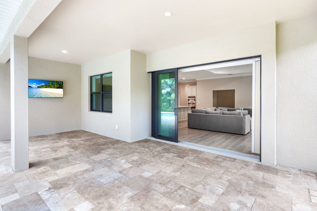 8360 Preserve Point Dr, Fort Myers, FL 33912