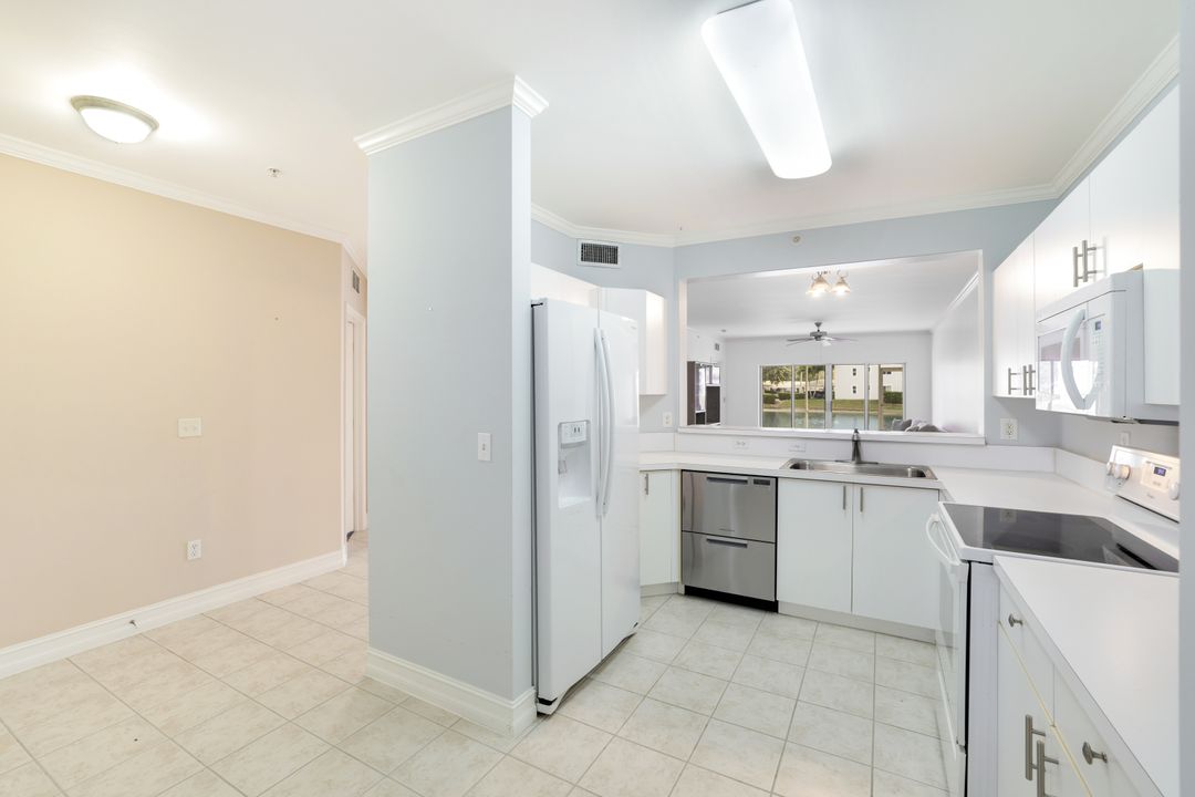 7846 Regal Heron Cir #103, Naples, FL 34104