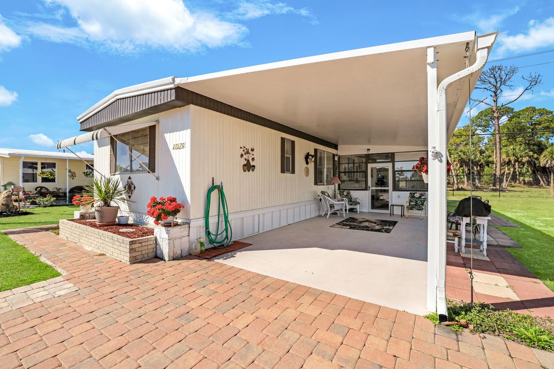 27570 Hoenie Dr, Bonita Springs, FL 34135