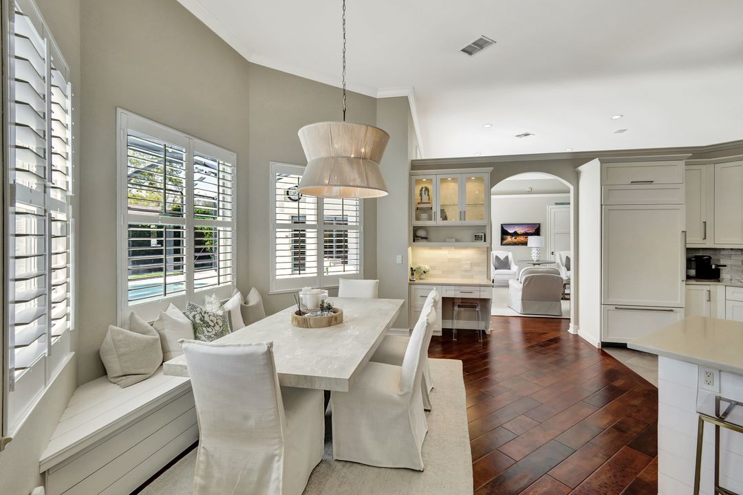 8019 San Simeon, Naples, FL 34109