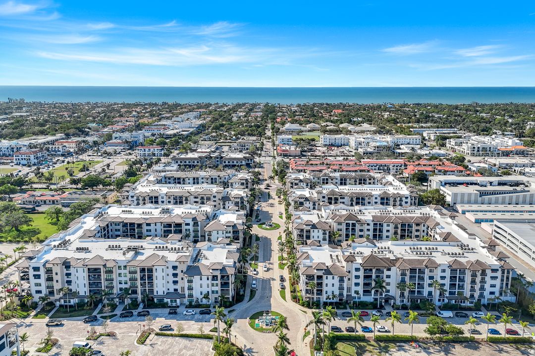 1030 3rd Ave S #419, Naples, FL 34102