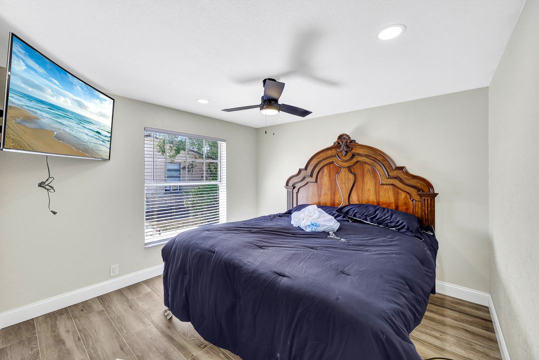 1273 5th Ave N, Naples, FL 34102