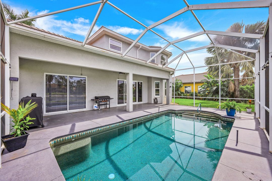 14696 Indigo Lakes Cir, Naples, FL 34119