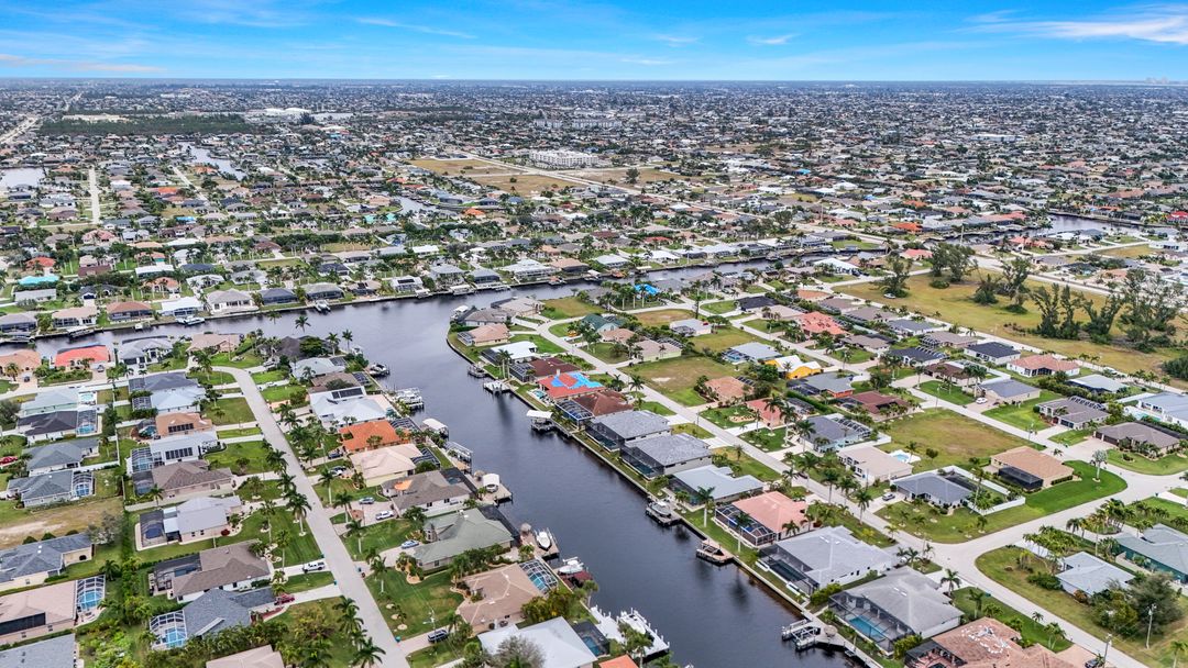 4616 SW 22nd Pl, Cape Coral, FL 33914