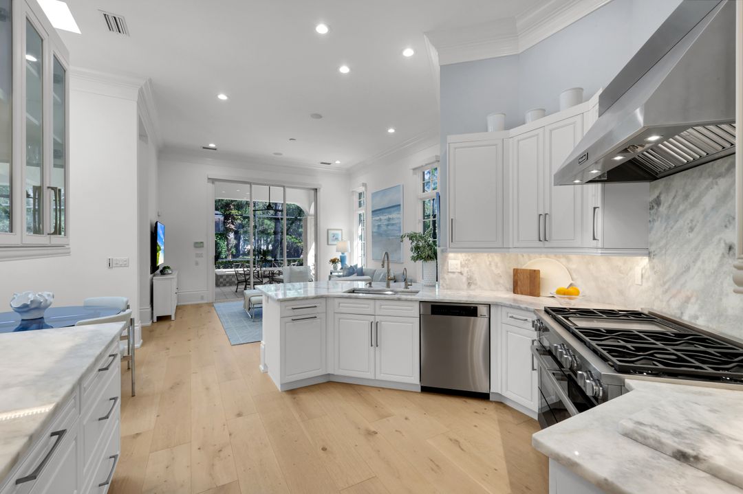 4670 Via Roma, Estero, FL 34134