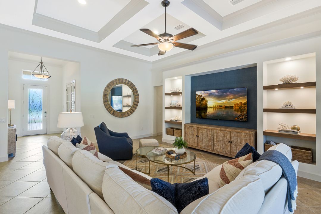 9298 Quarry Dr, Naples, FL 34120