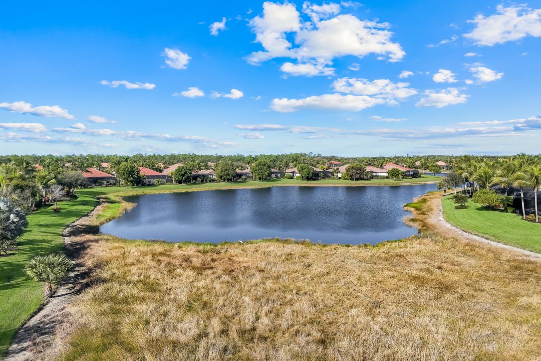 9539 Campanile Cir, Naples, FL 34114