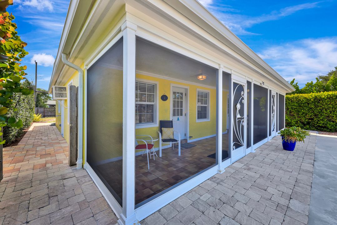 782 107th Ave N, Naples, FL 34108