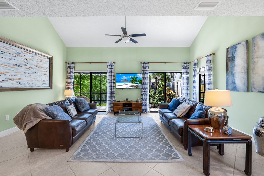 823 Meadowland Dr #H42-6, Naples, FL 34108