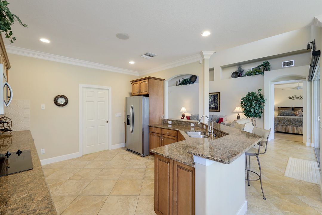 9175 Shale Ct, Naples, FL 34120