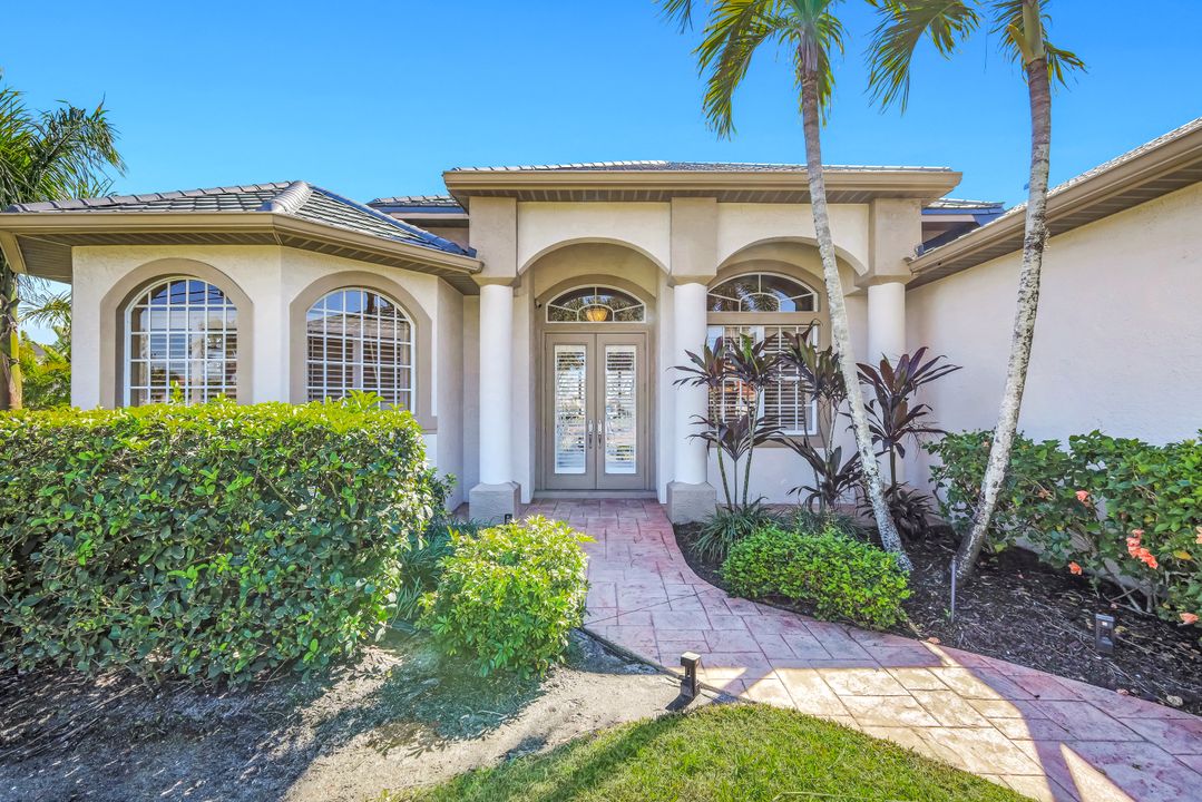 2014 Cape Coral Pkwy W, Cape Coral, FL 33914