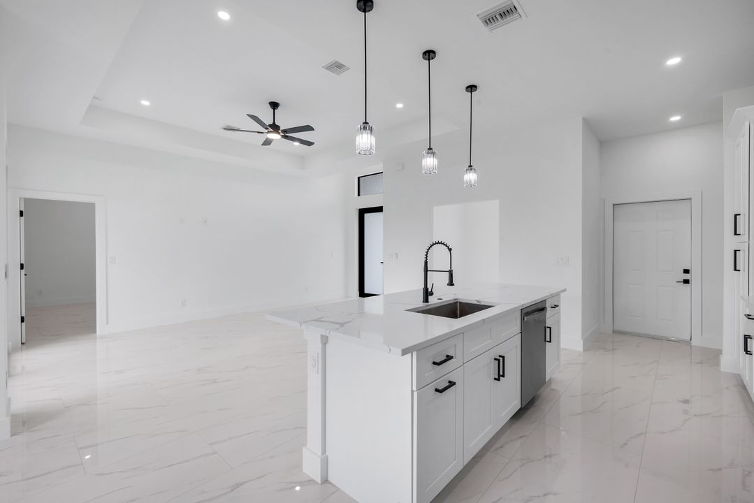 3005 Ida Ave S, Lehigh Acres, FL 33976