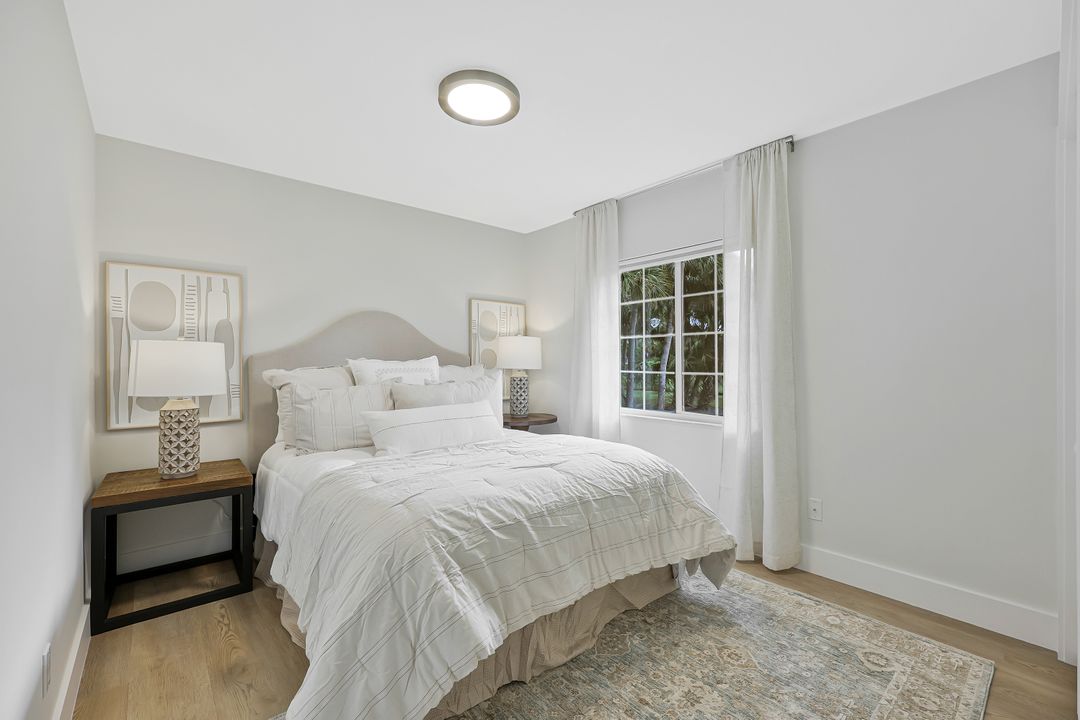 3060 70th St SW, Naples, FL 34105