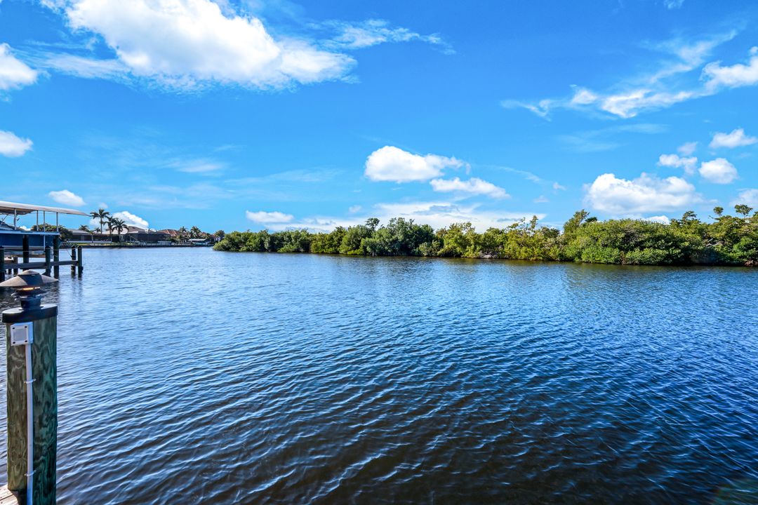 2906 SW 29th Terrace, Cape Coral, FL 33914