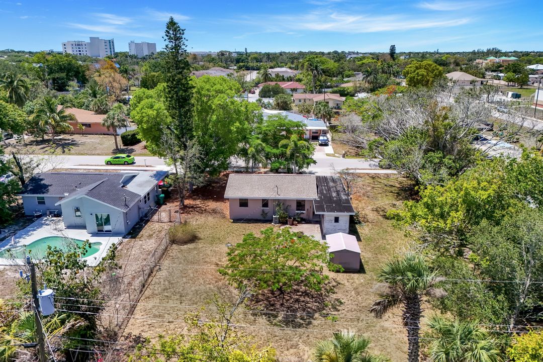 3163 Caledonia Ave, Naples, FL 34112