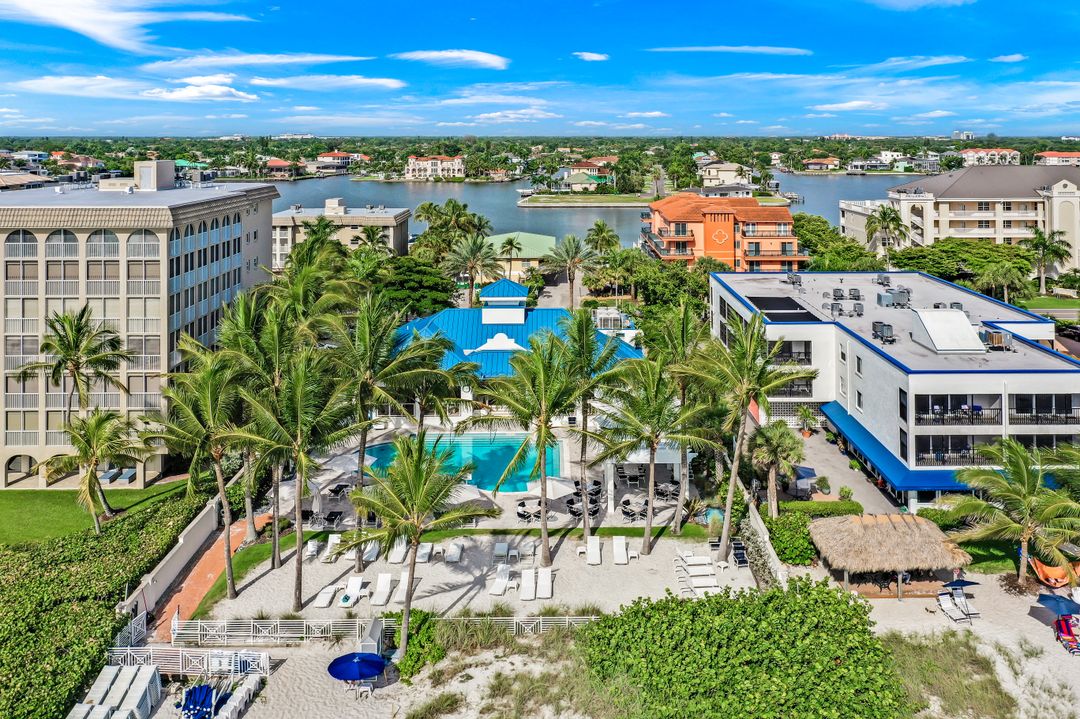 285 Grande Way #1601, Naples, FL 34110