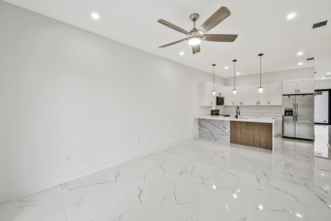 521 Lillon Ave S, Lehigh Acres, FL 33974