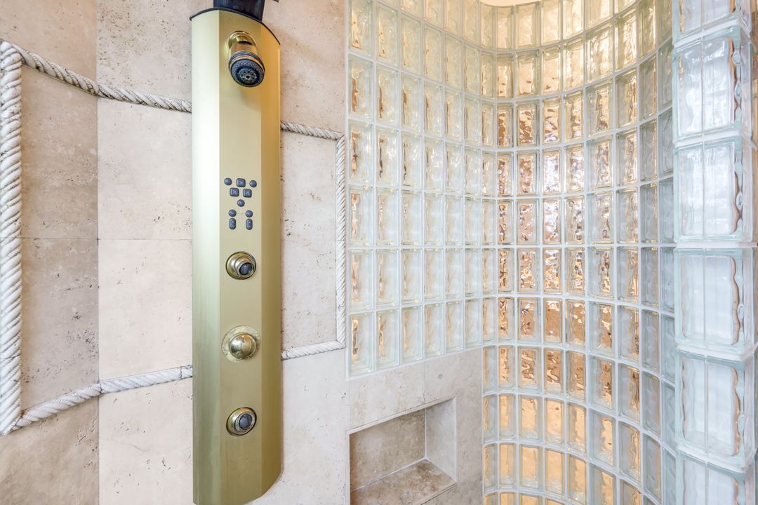 2350 Cheshire Ln, Naples, FL 34109