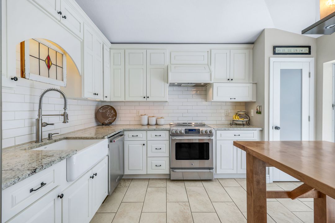 21139 Winterberry Way, Estero, FL 33928