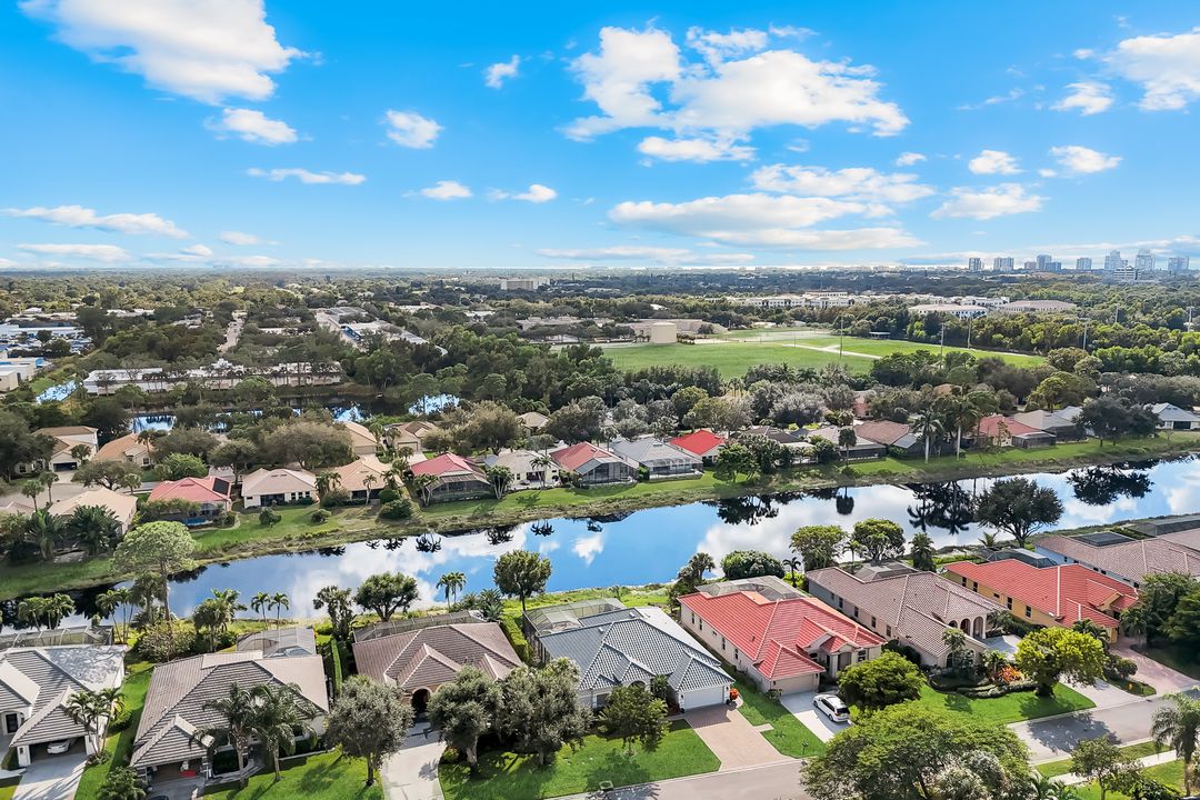 6374 Old Mahogany Ct, Naples, FL 34109