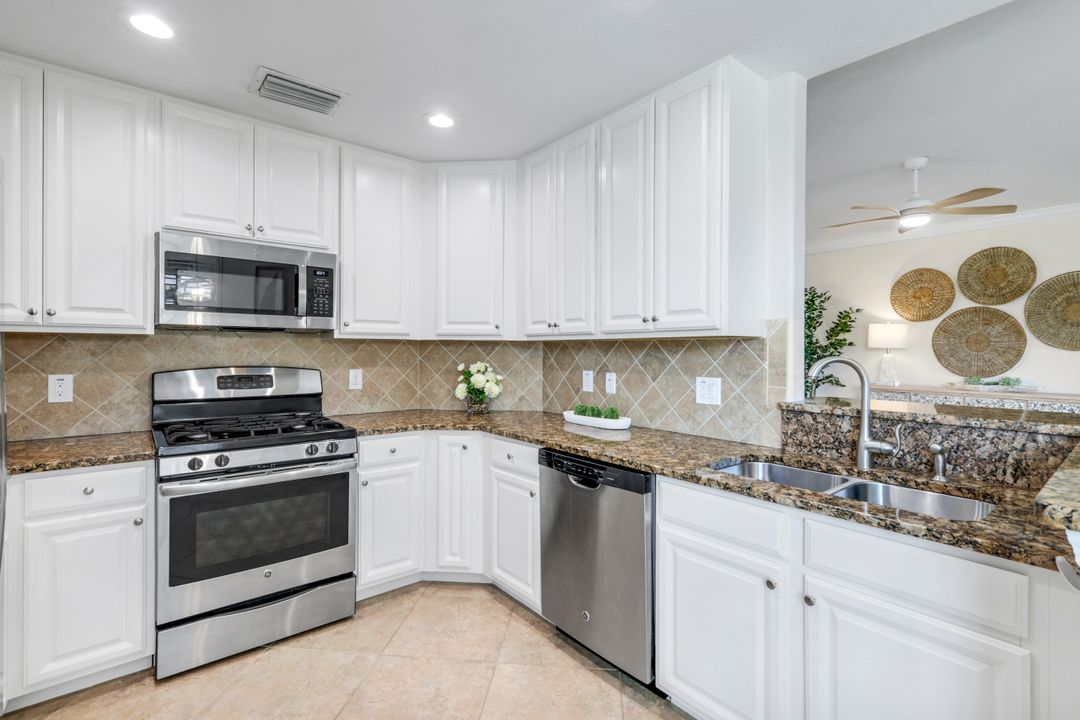 3159 Serena Ln #102, Naples, FL 34114