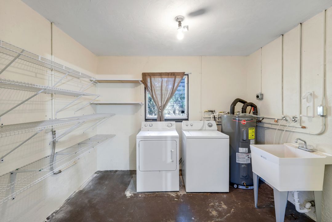 8760 Dartmouth St, Fort Myers, FL 33907