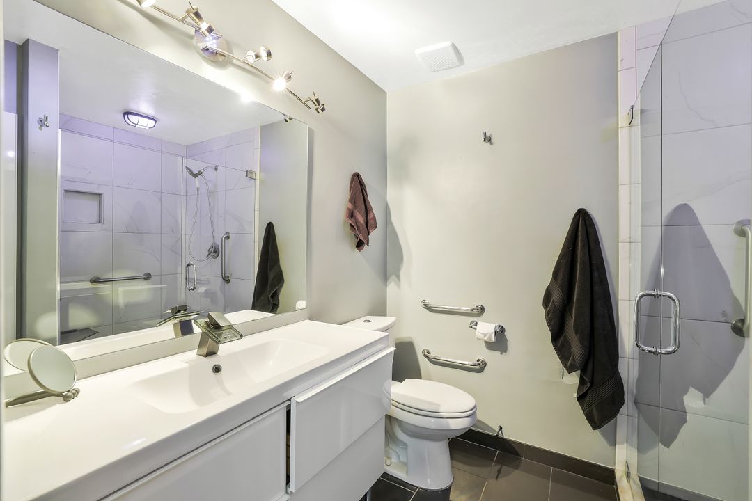 3361 4th Ave SE, Naples, FL 34117