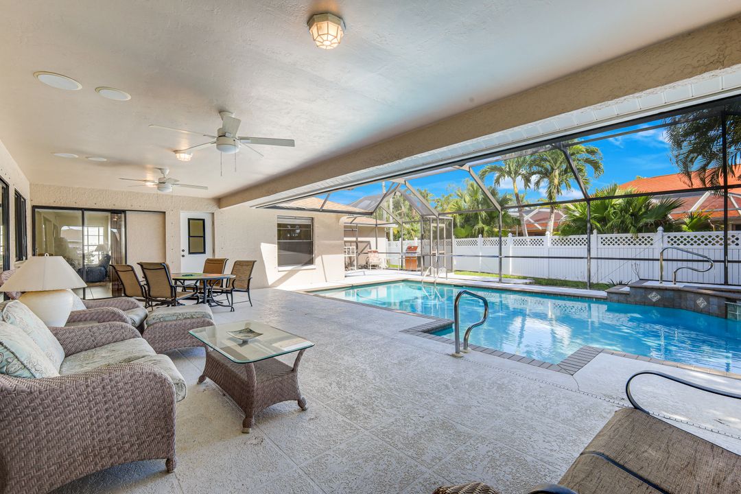 1002 SE 5th St, Cape Coral, FL 33990
