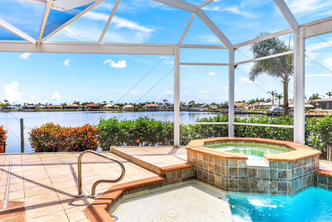 5231 SW 5th Pl, Cape Coral, FL 33914