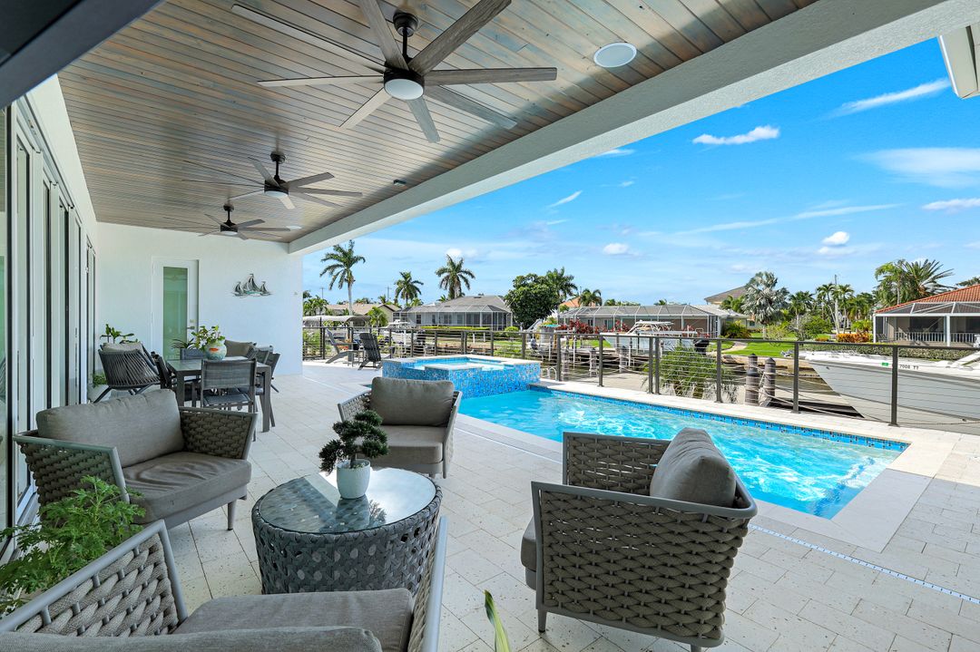 919 Juniper Ct, Marco Island, FL 34145