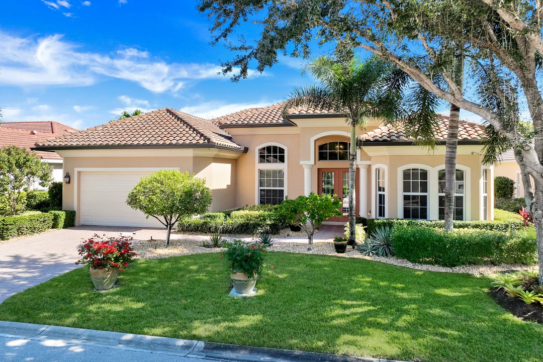 10168 Avonleigh Dr, Bonita Springs, FL 34135