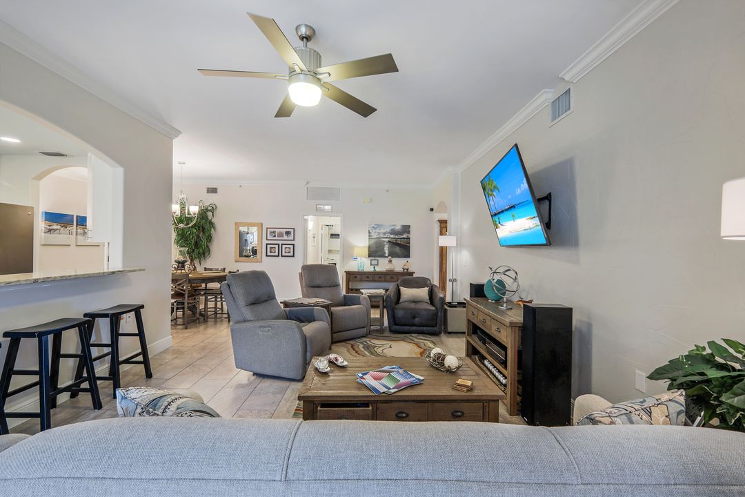 1118 Sweetwater Ln #1301, Naples, FL 34110