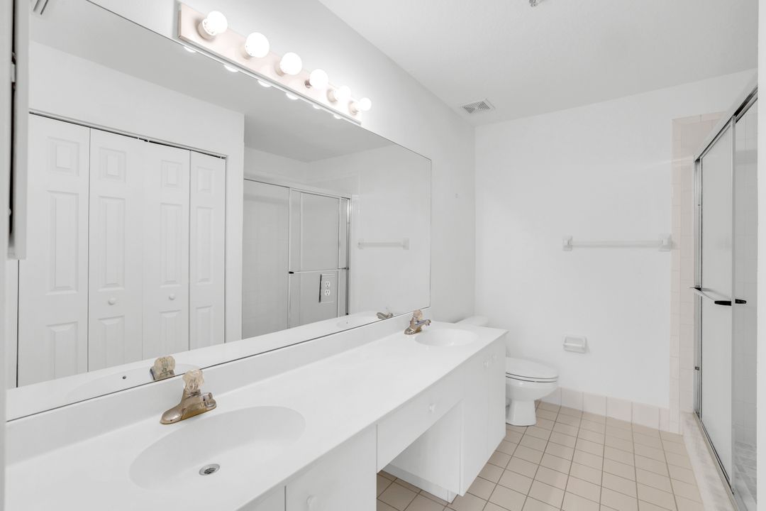6635 Huntington Lakes Cir #202, Naples, FL 34119