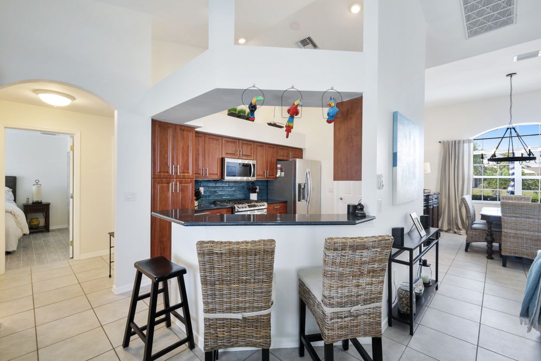 2125 Cape Coral Pkwy W, Cape Coral, FL 33914