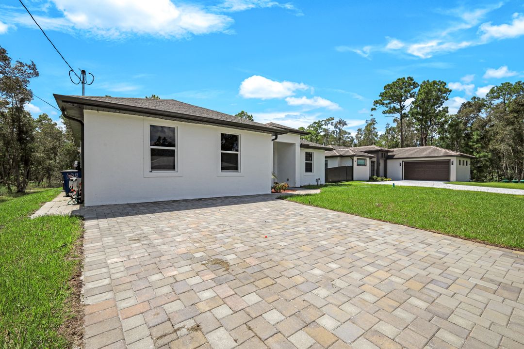 506 Rogue St, Lehigh Acres, FL 33974