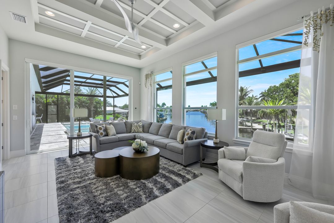 3816 SE 21st Pl, Cape Coral, FL 33904
