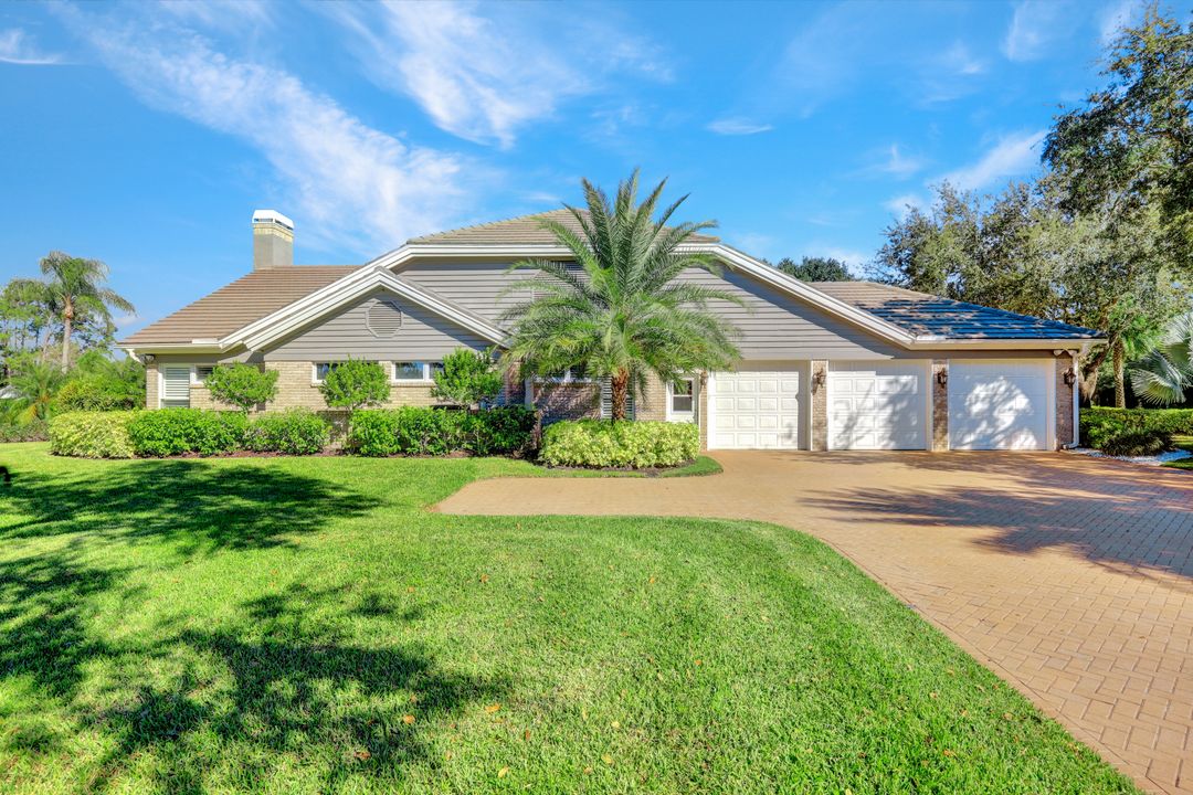 4801 Pond Apple Dr S, Naples, FL 34119
