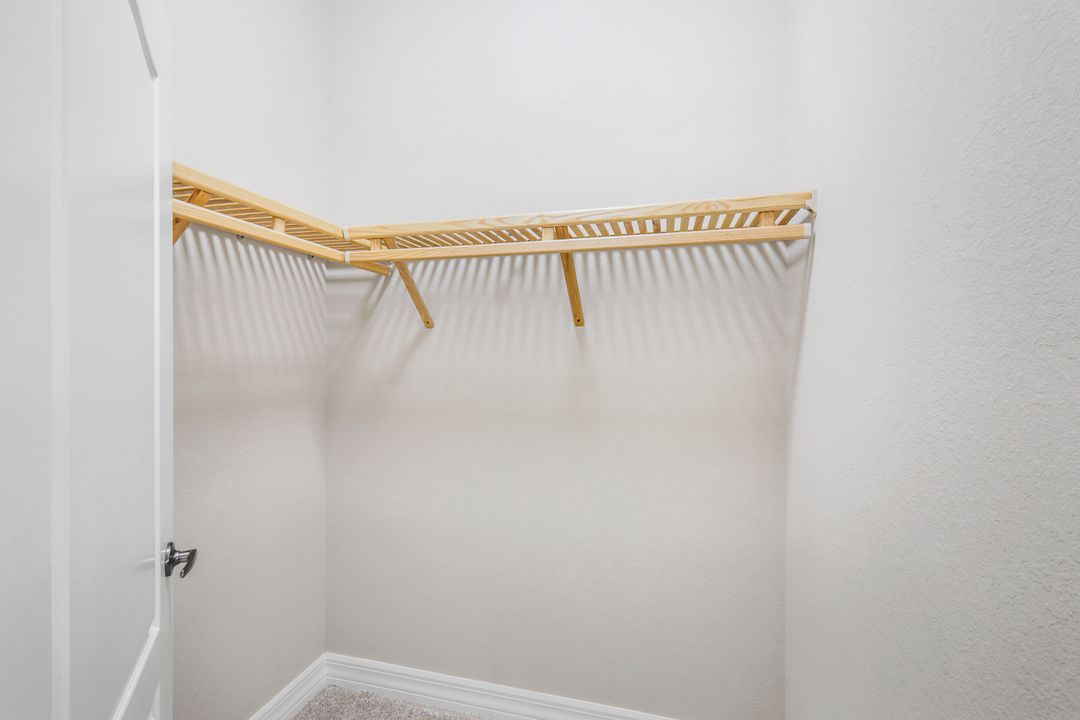 3939 SW 27th Ct, Cape Coral, FL 33914