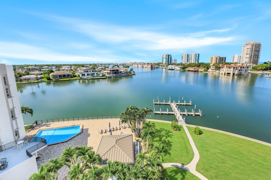 250 Park Shore Dr #601, Naples, FL 34103