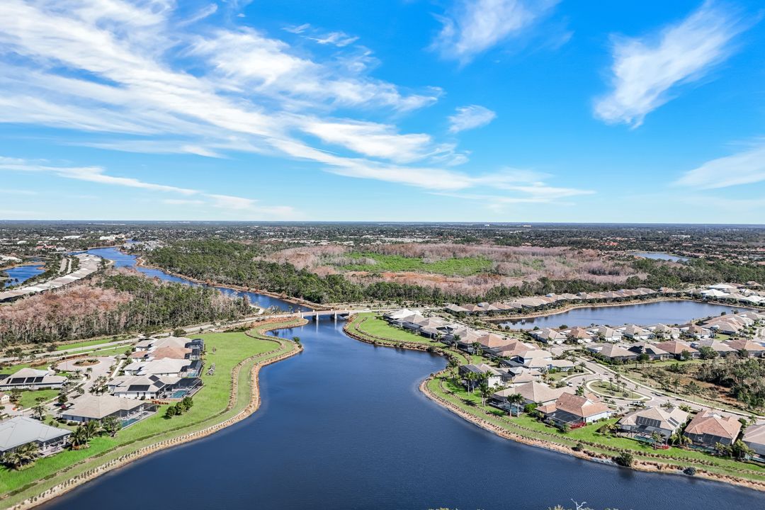 6273 Negril Isle Dr, Naples, FL 34113