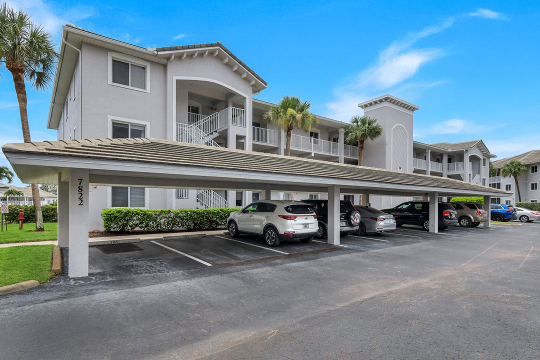 7822 Great Heron Way #201, Naples, FL 34104