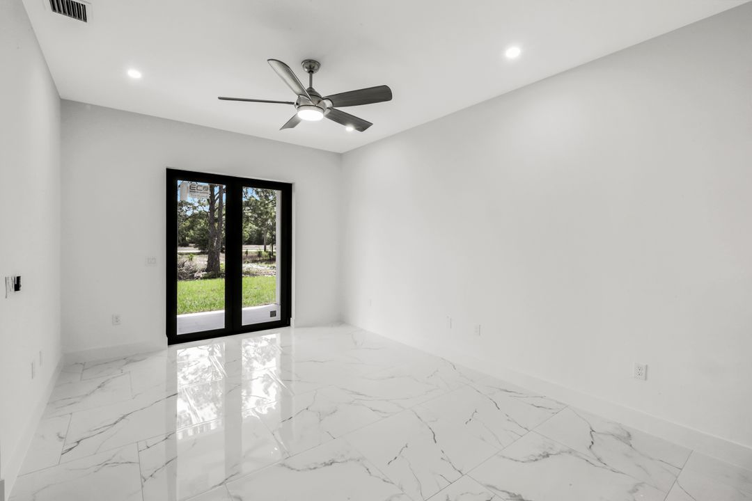 521 Lillon Ave S, Lehigh Acres, FL 33974