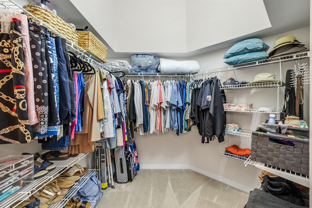 5070 Cedar Springs Dr #204, Naples, FL 34110