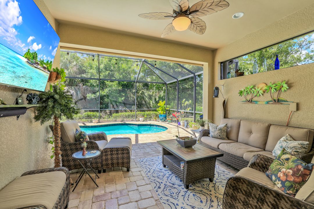 7113 Live Oak Dr, Naples, FL 34114
